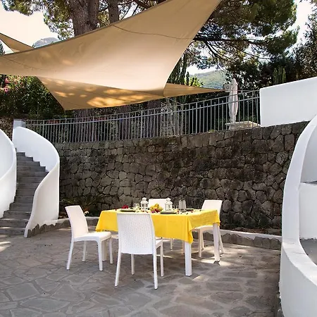 La Cetrangola * Ischia